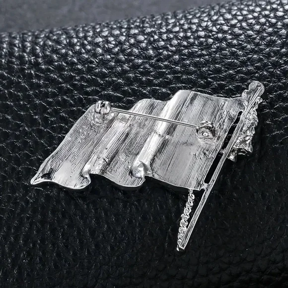 Silver Plated American Flag Brooch National Flag pin 🇺🇸 - Picture 4 of 4